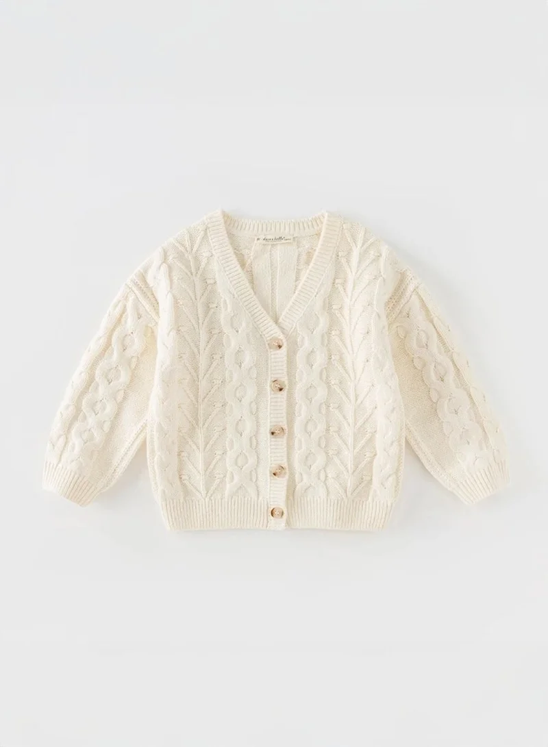 ديف اند بيلا كارديجان أوف وايت